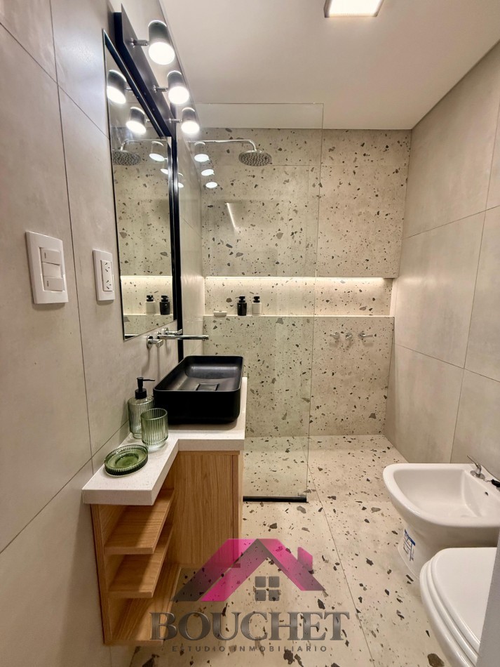DEPARTAMENTO 2 AMBIENTES CON BALCON EN VENTA | CENTRO
