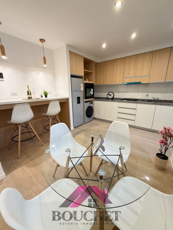 PH 3 AMBIENTES CON PATIO RECICLADO EN VENTA | CHAUVIN