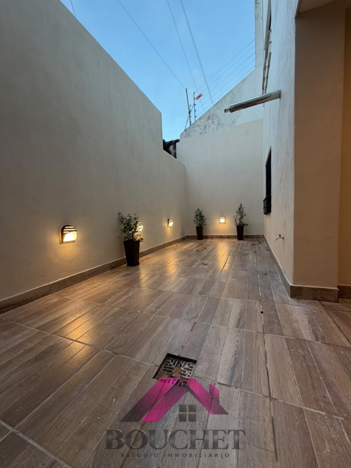 PH 3 AMBIENTES CON PATIO RECICLADO EN VENTA | CHAUVIN