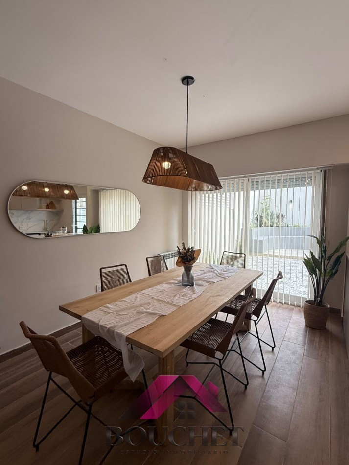 DUPLEX 4 AMBIENTES CON PATIO Y COCHERA RECICLADO EN VENTA | PARQUE LURO