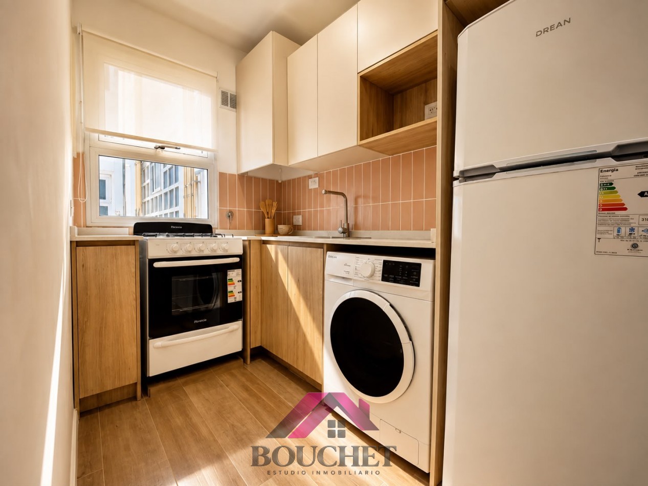 DEPARTAMENTO 2 AMBIENTES A LA CALLE CON BALCON EN VENTA | PLAZA COLON