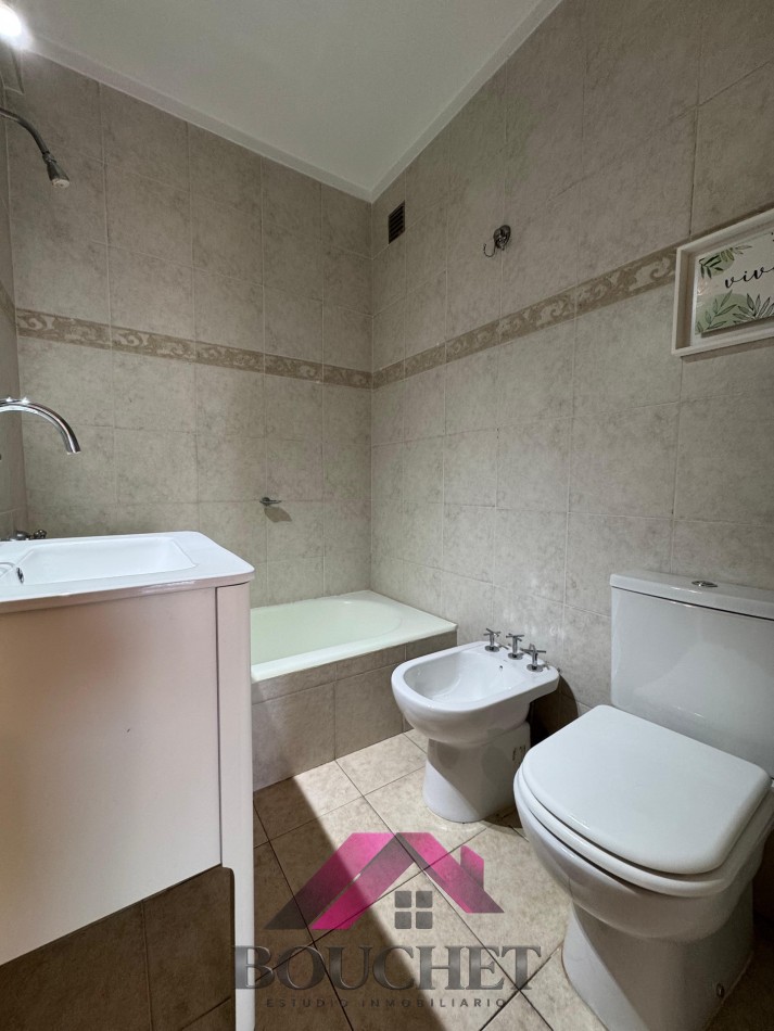PISO DEPARTAMENTO 4 AMBIENTES CON BAULERA EN VENTA | PERLA SUR