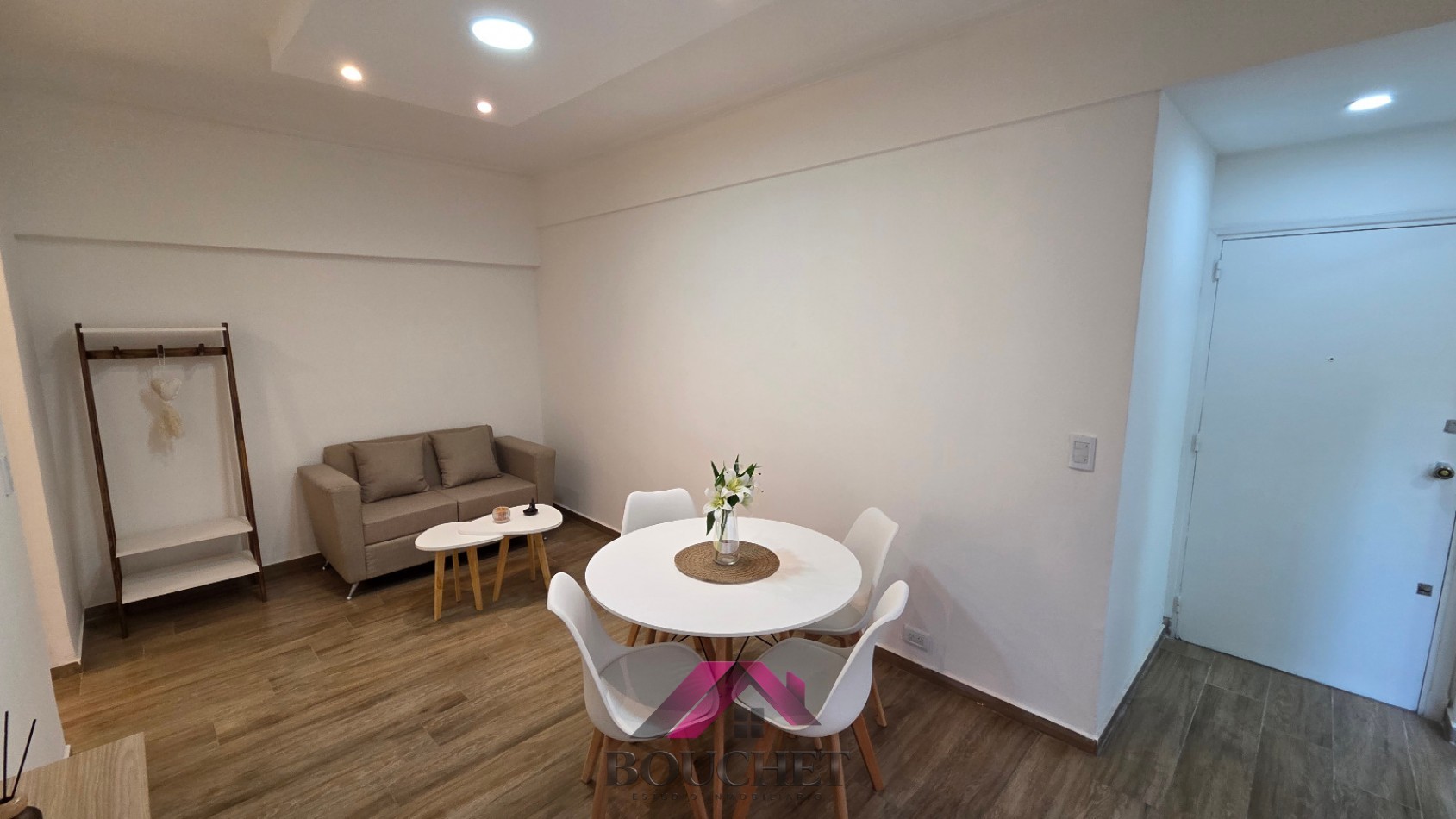 DEPARTAMENTO 2 AMBIENTES LATERAL LUMINOSO EN VENTA | CENTRO