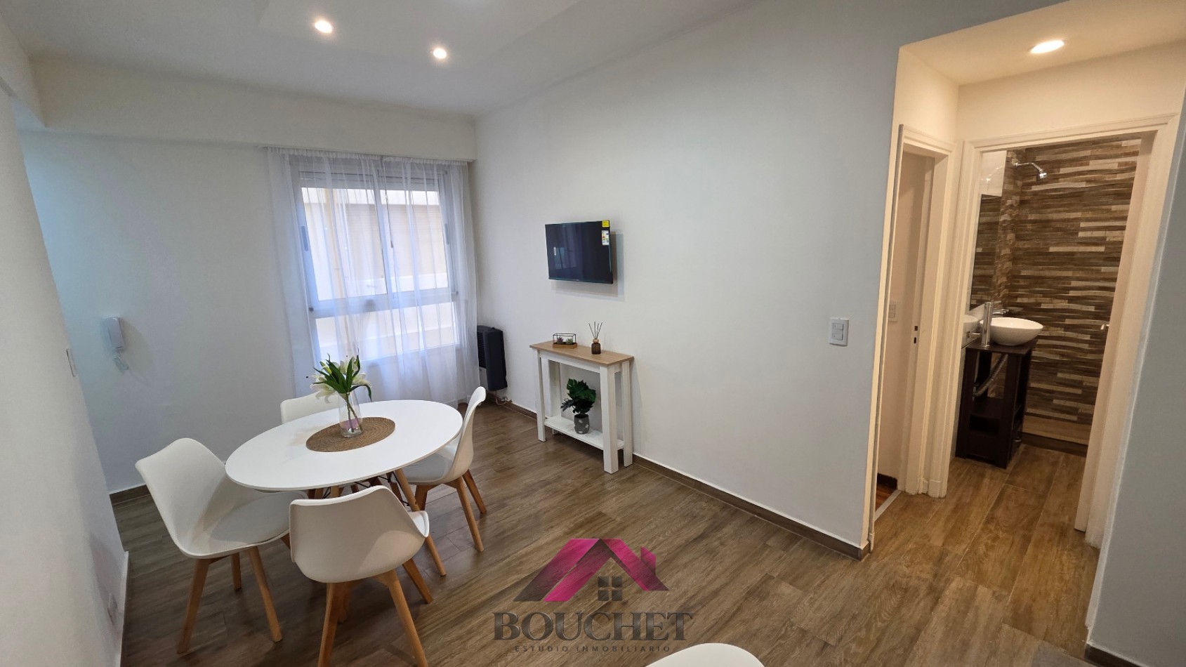 DEPARTAMENTO 2 AMBIENTES LATERAL LUMINOSO EN VENTA | CENTRO