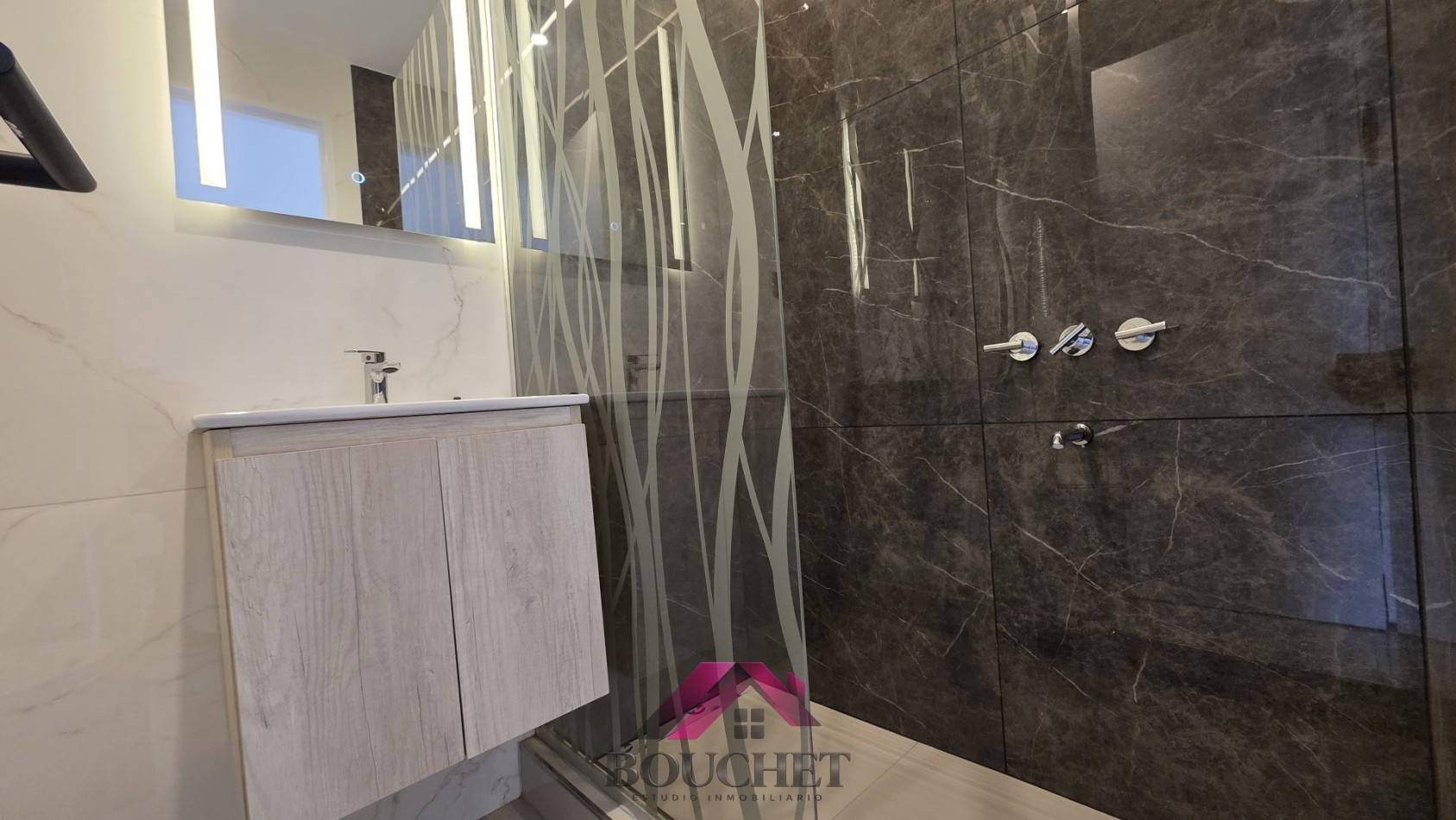 DEPARTAMENTO MONOAMBIENTE LATERAL EN VENTA | CENTRO