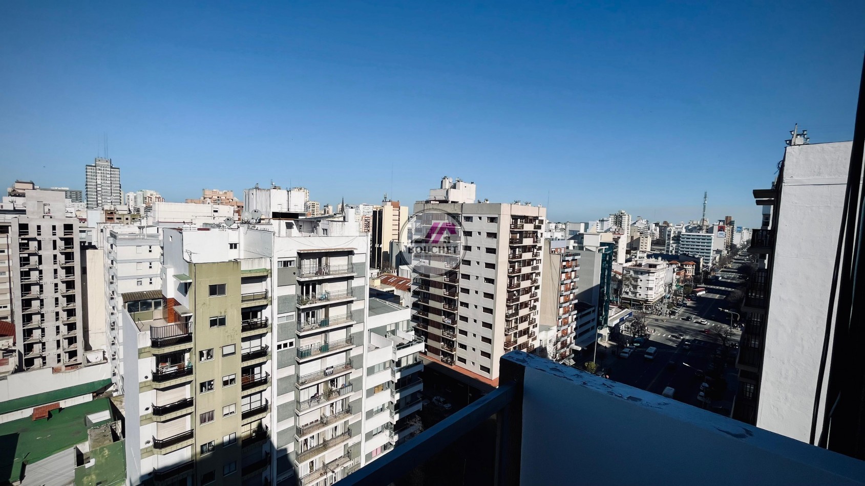 DEPARTAMENTO 2 AMBIENTES A LA CALLE BALCON Y COCHERA EN VENTA | LA PERLA