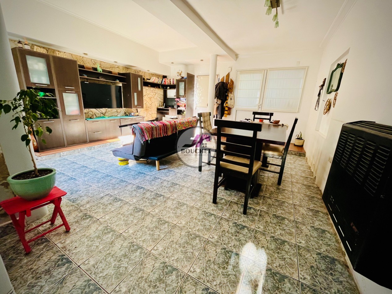 CASA PH AL FRENTE 4 AMBIENTES CON COCHERA EN VENTA | CHAUVIN
