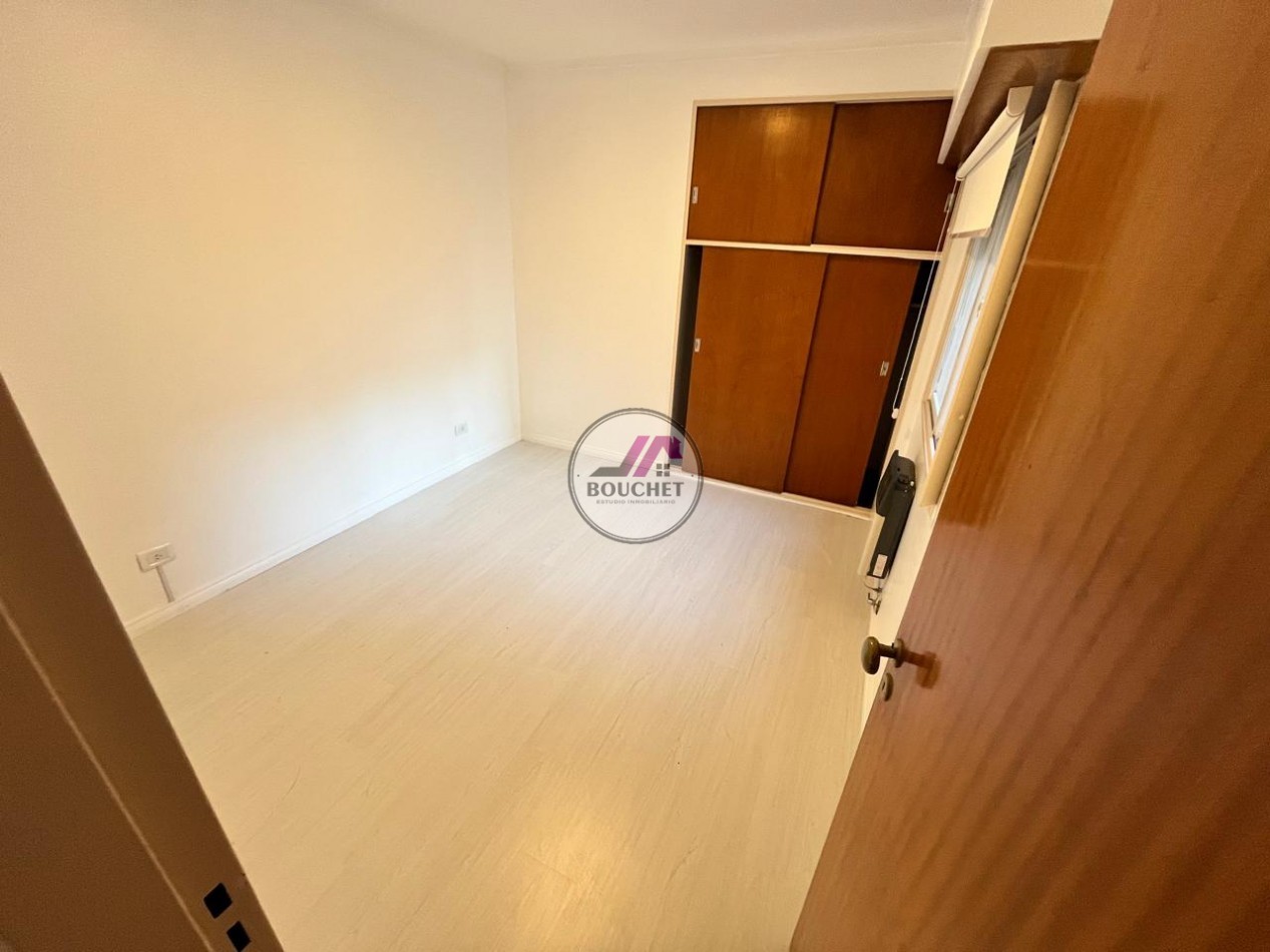 VENDO DEPARTAMENTO 3 AMBIENTES CON COCHERA PLAZA MITRE