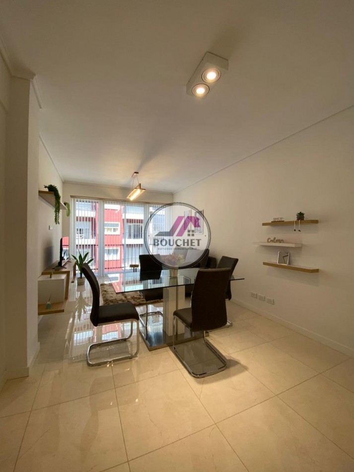DEPARTAMENTO 3 AMBIENTES AL FRENTE CON BALCON EN VENTA| PLAZA COLON 