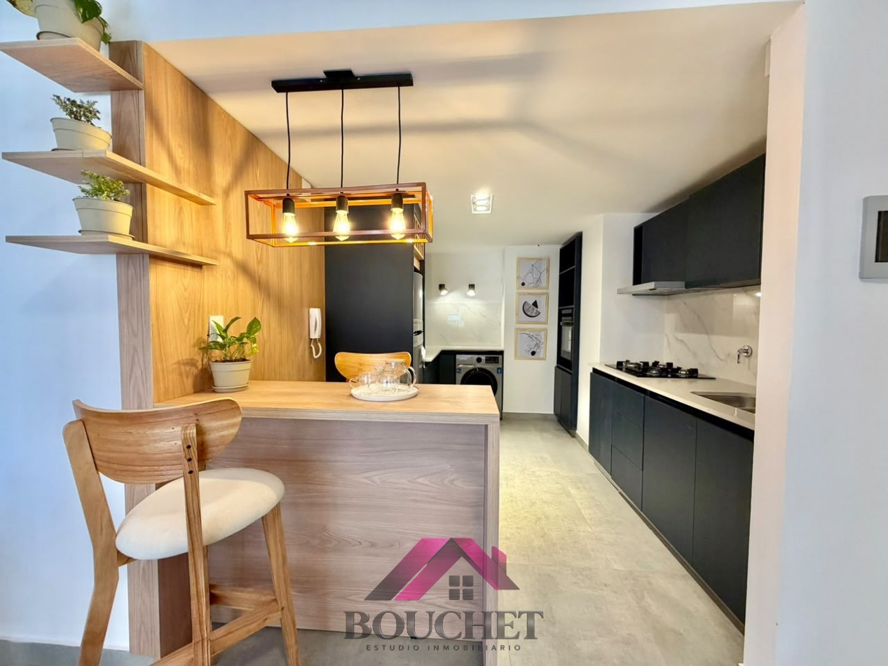 DEPARTAMENTO 3 AMBIENTES A LA CALLE CON BALCON | PLAZA COLON 