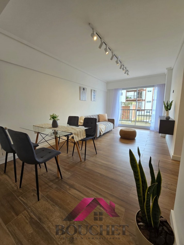 DEPARTAMENTO 2 AMBIENTES A LA CALLE Y BALCONES | PLAZA MITRE