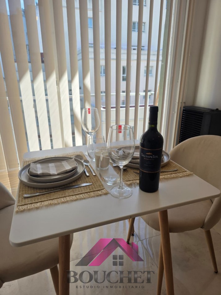 DEPARTAMENTO MONOAMBIENTE CON BALCON | PLAZA COLON 