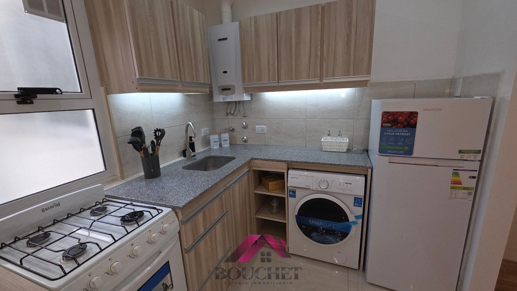 DEPARTAMENTO 2 AMBIENTES LATERAL EN VENTA | PLAZA COLON
