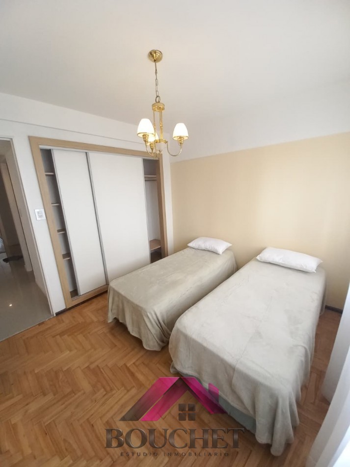 DEPARTAMENTO 3 AMBIENTES CON BALCON EN VENTA | CENTRO