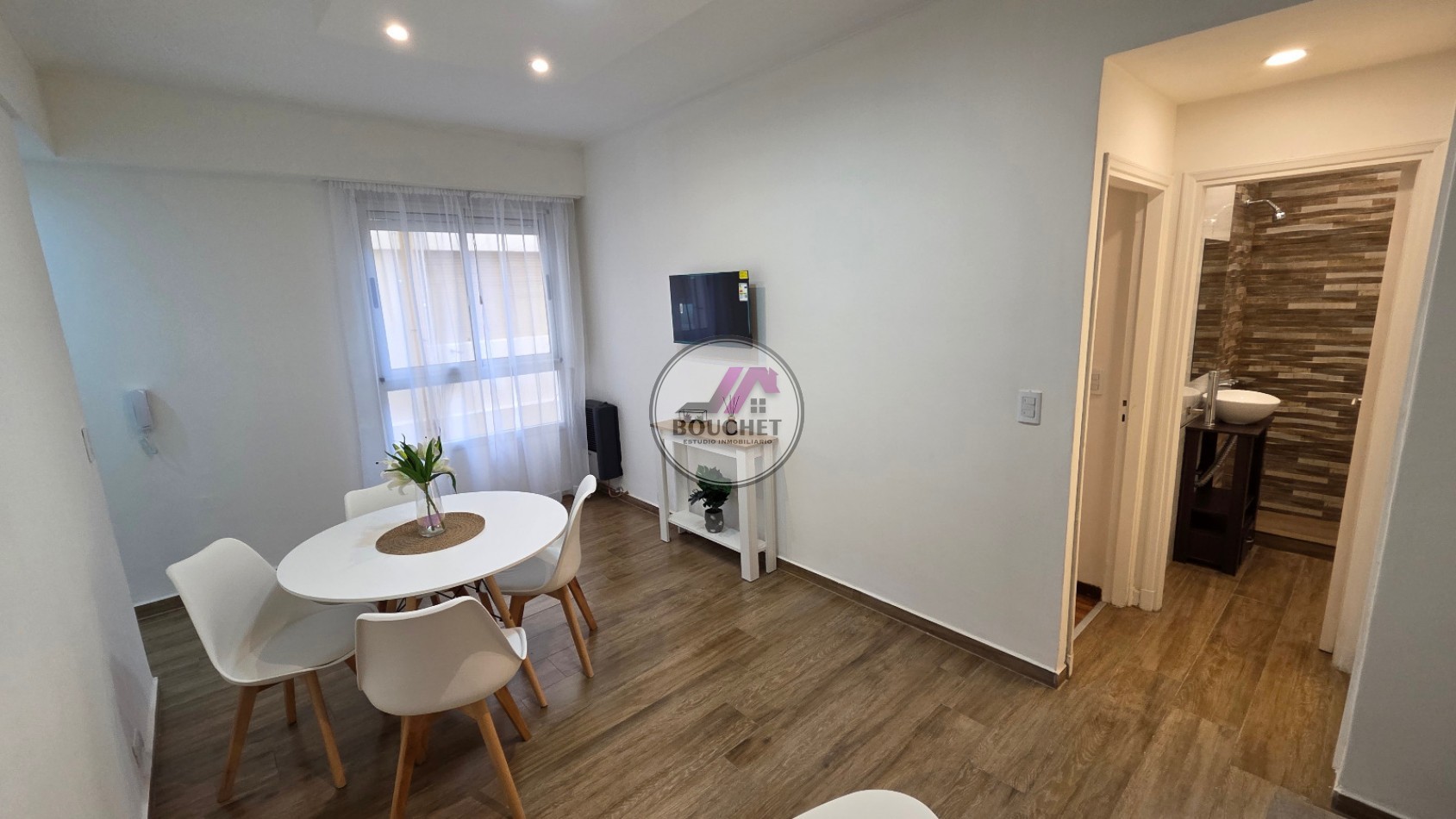 DEPARTAMENTO 2 AMBIENTES LATERAL LUMINOSO EN VENTA | CENTRO