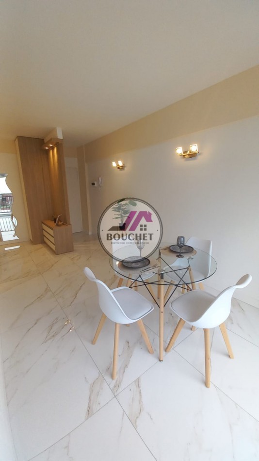 VENDO DEPARTAMENTO AMBIENTE Y MEDIO CON BALCON 