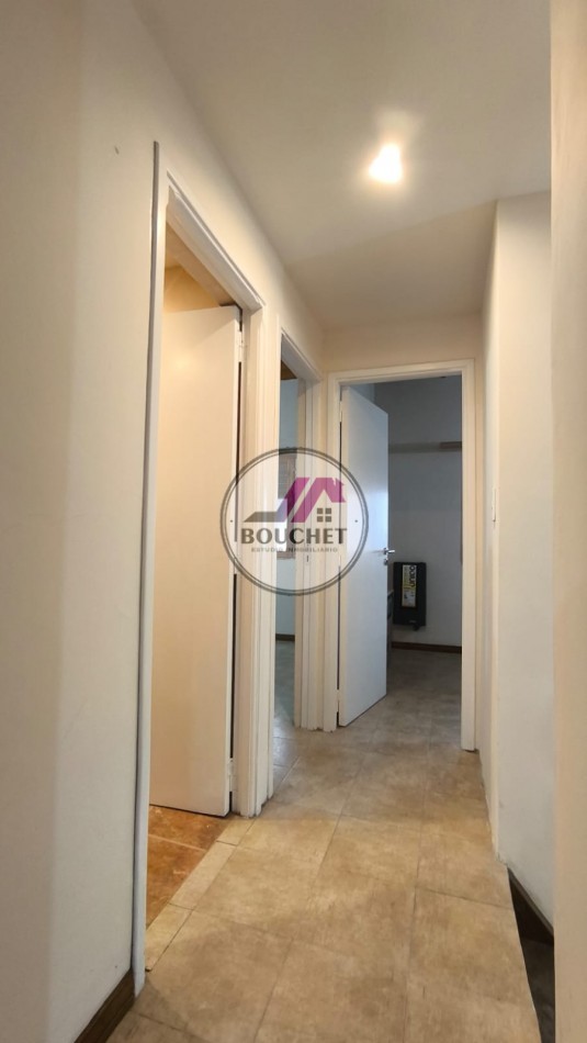 VENDO DUPLEX 4 AMBIENTES CON PATIO Y COCHERA