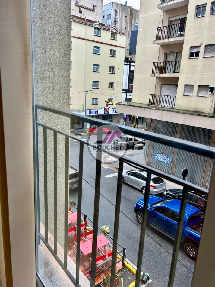 VENDO DEPARTAMENTO 2 AMBIENTES AL FRENTE 