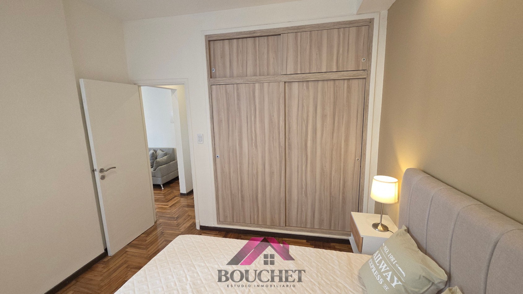 DEPARTAMENTO 2 AMBIENTES LATERAL EN VENTA | PLAZA COLON