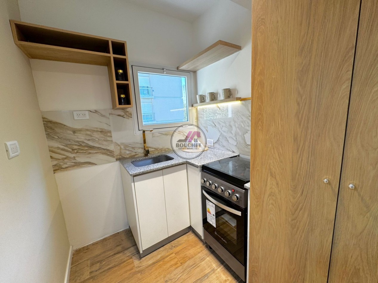 DEPARTAMENTO MONOAMBIENTE RECICLADO A LA CALLE EN VENTA | PLAZA COLON