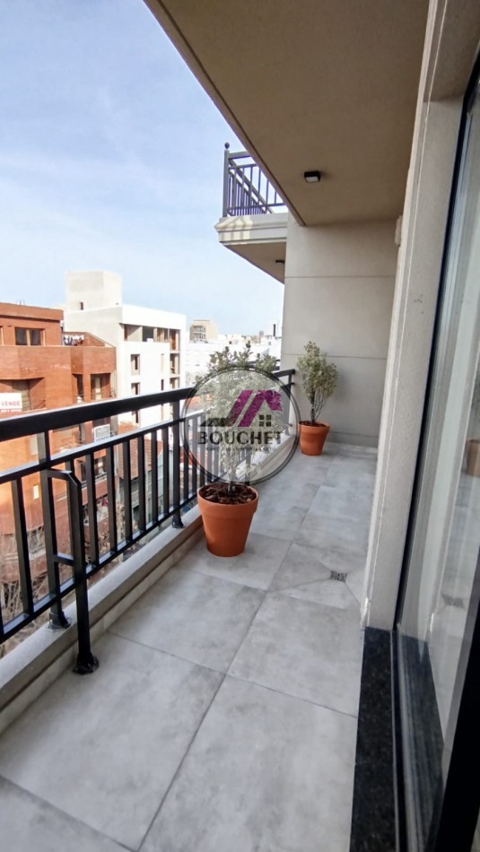 VENDO DEPARTAMENTO 2 AMBIENTES CON COCHERA Y BAULERA 