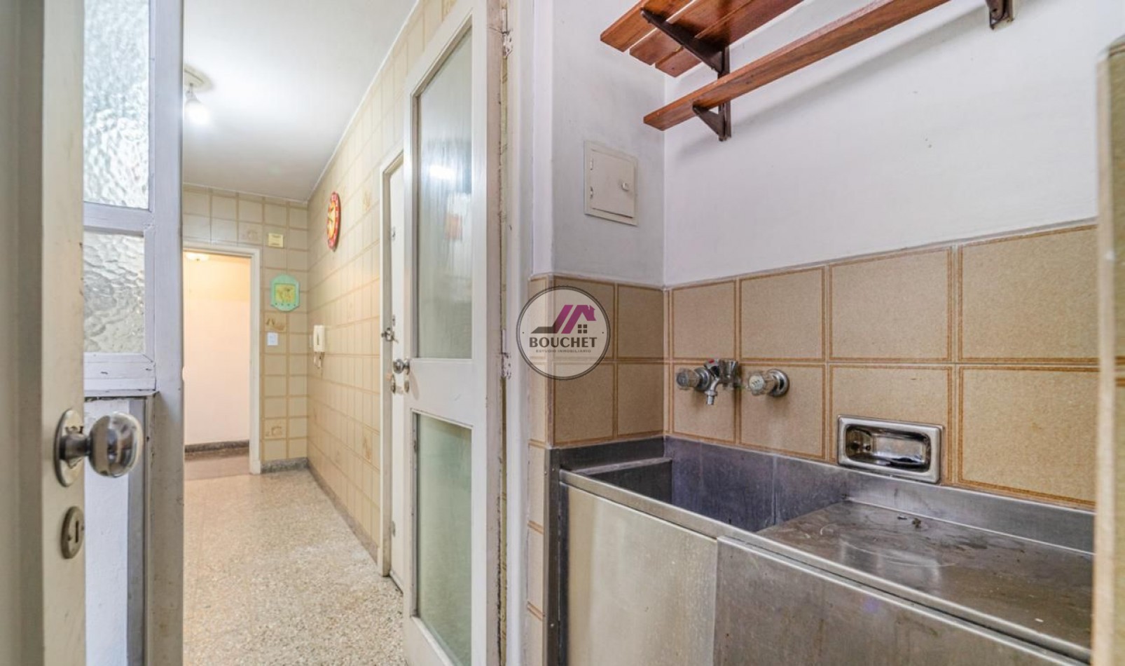 DEPARTAMENTO 2 AMBIENTES CON DEPENDENCIA Y COCHERA EN VENTA | PLAZA COLON