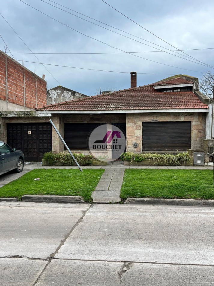 CHALET 4 AMBIENTES LOTE PROPIO EN VENTA | VILLA LOURDES