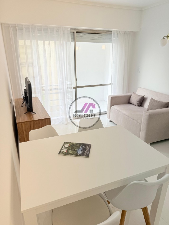 DEPARTAMENTO 2 AMBIENTE CON BALCON EN VENTA | PEATONAL CENTRO