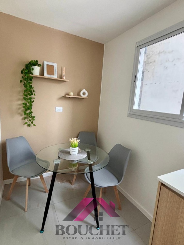 DEPARTAMENTO 3 AMBIENTES CON DEPENDENCIA FRENTE CON BALCON | LA PERLA SUR 