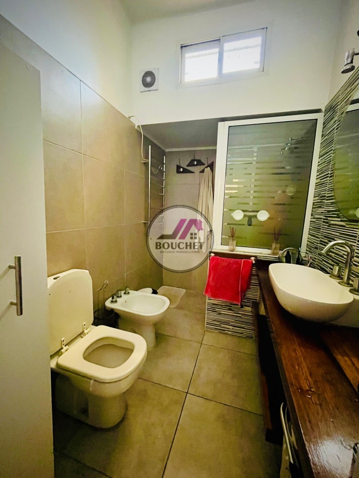 CASA PH AL FRENTE 4 AMBIENTES CON COCHERA EN VENTA | CHAUVIN