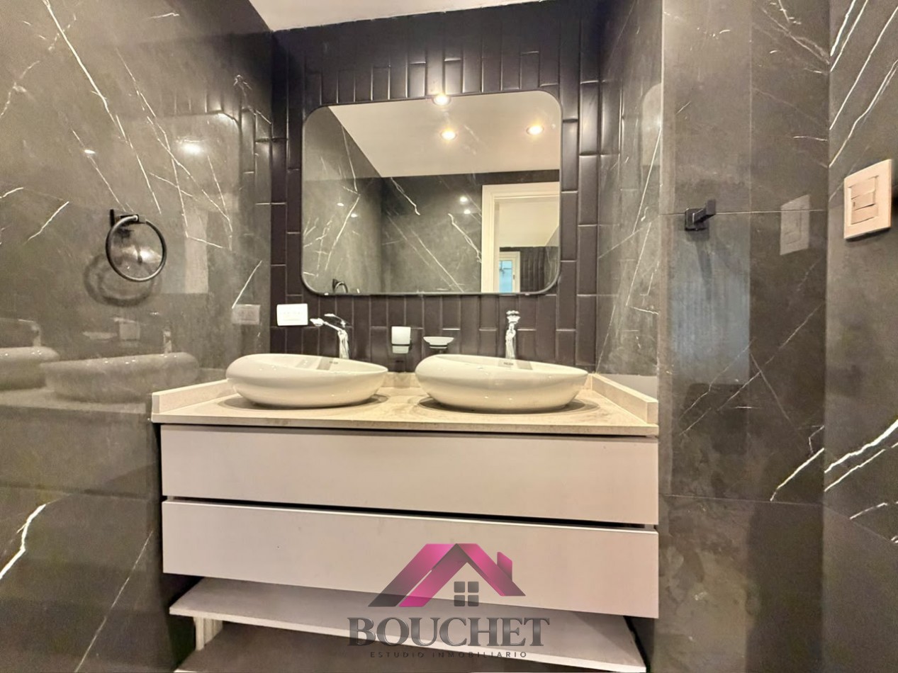 DEPARTAMENTO 3 AMBIENTES A LA CALLE CON BALCON | PLAZA COLON 