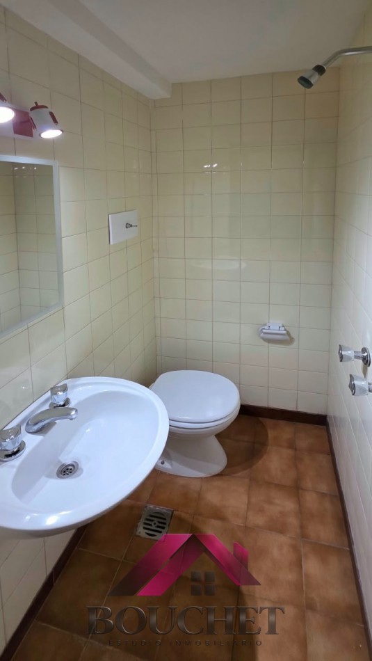 DEPARTAMENTO 2 AMBIENTES CON DEPENDENCIA EN VENTA | CENTRO