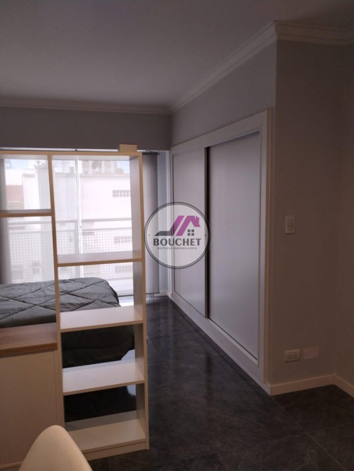 VENDO DEPARTAMENTO MONOAMBIENTE LATERAL CON BALCON EN MARAL