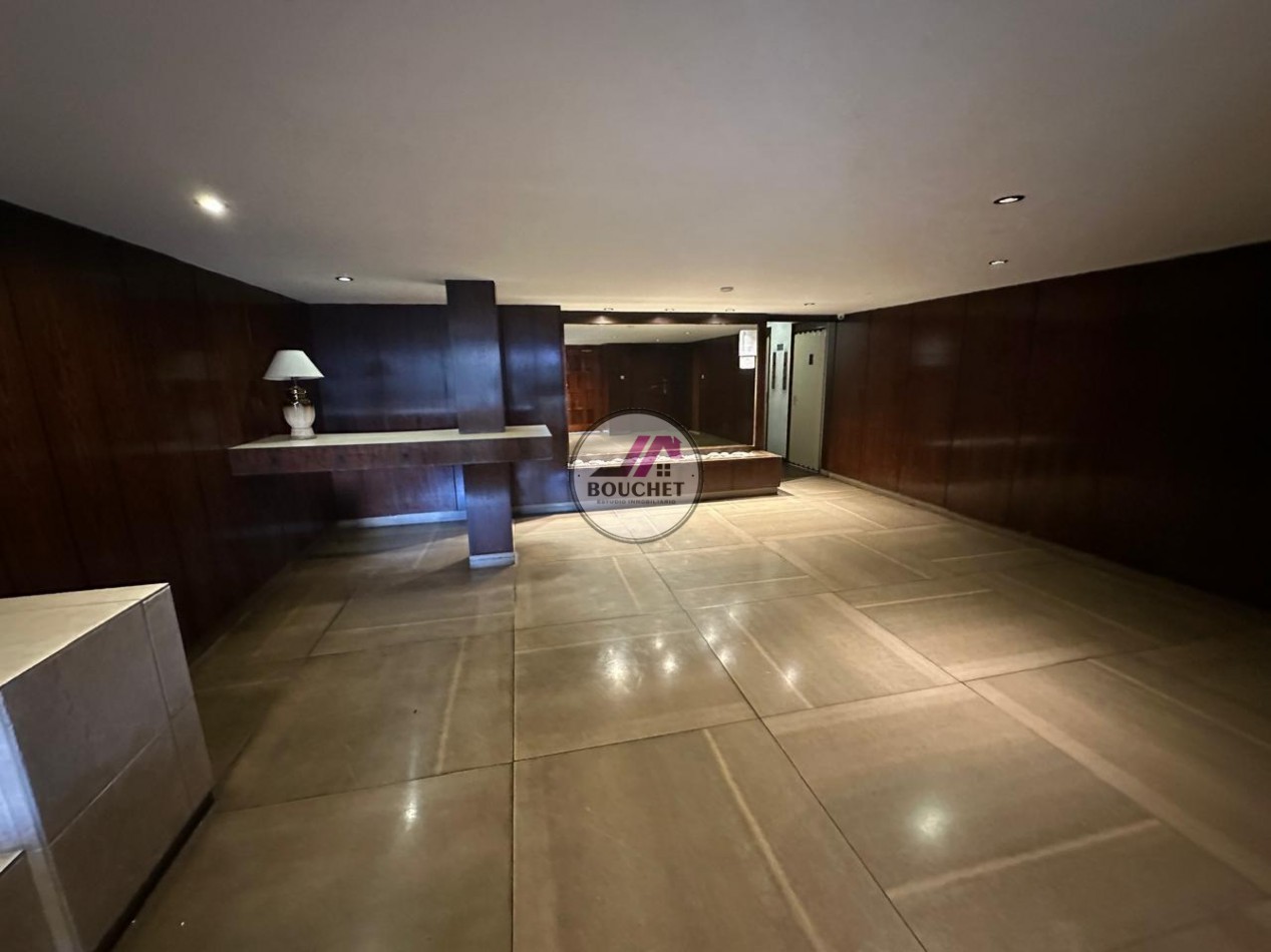VENDO DEPARTAMENTO 3 AMBIENTES CON COCHERA PLAZA MITRE