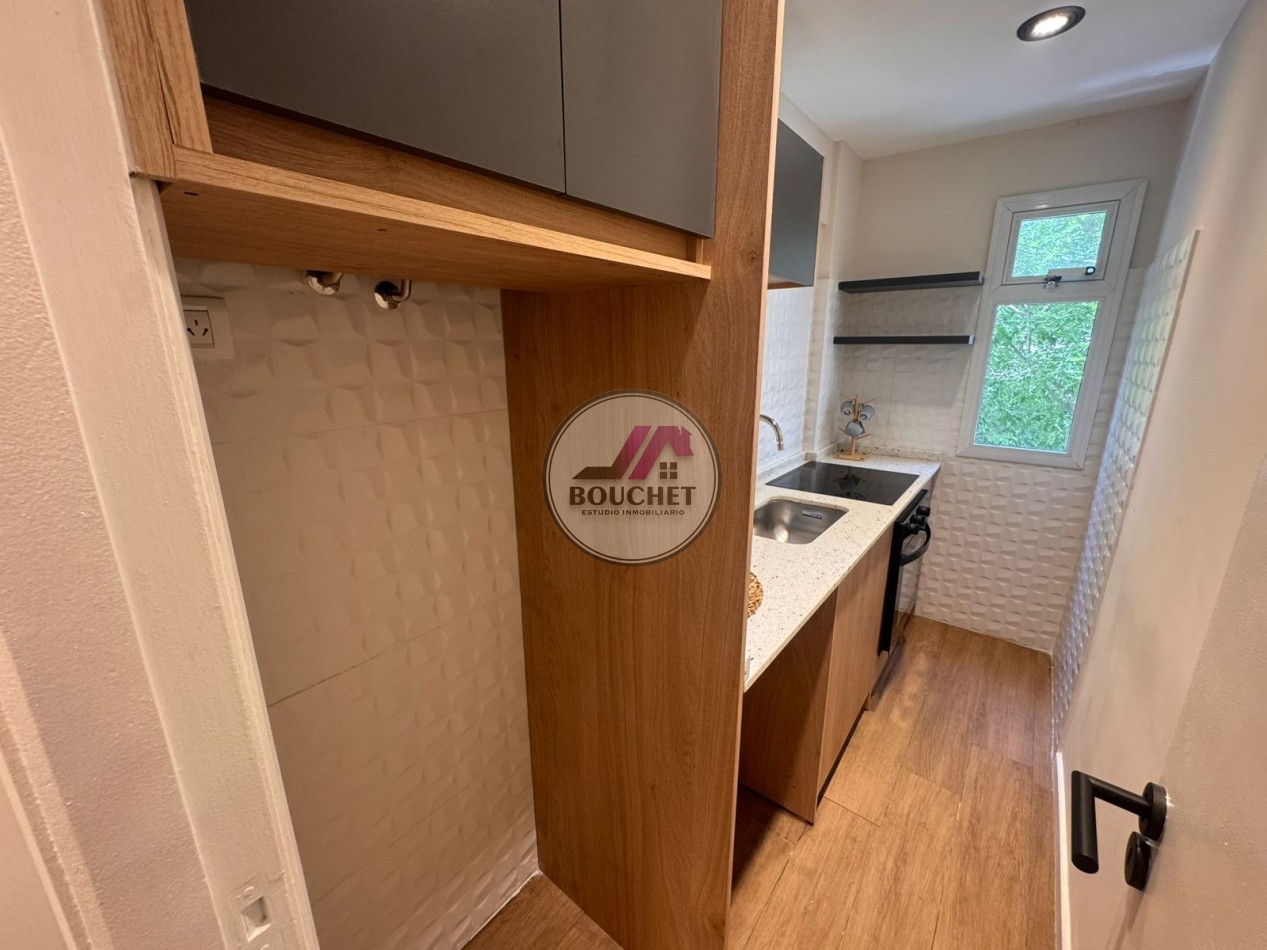 DEPARTAMENTO AMBIENTE DESPLAZADO A LA CALLE EN VENTA | PLAZA COLON