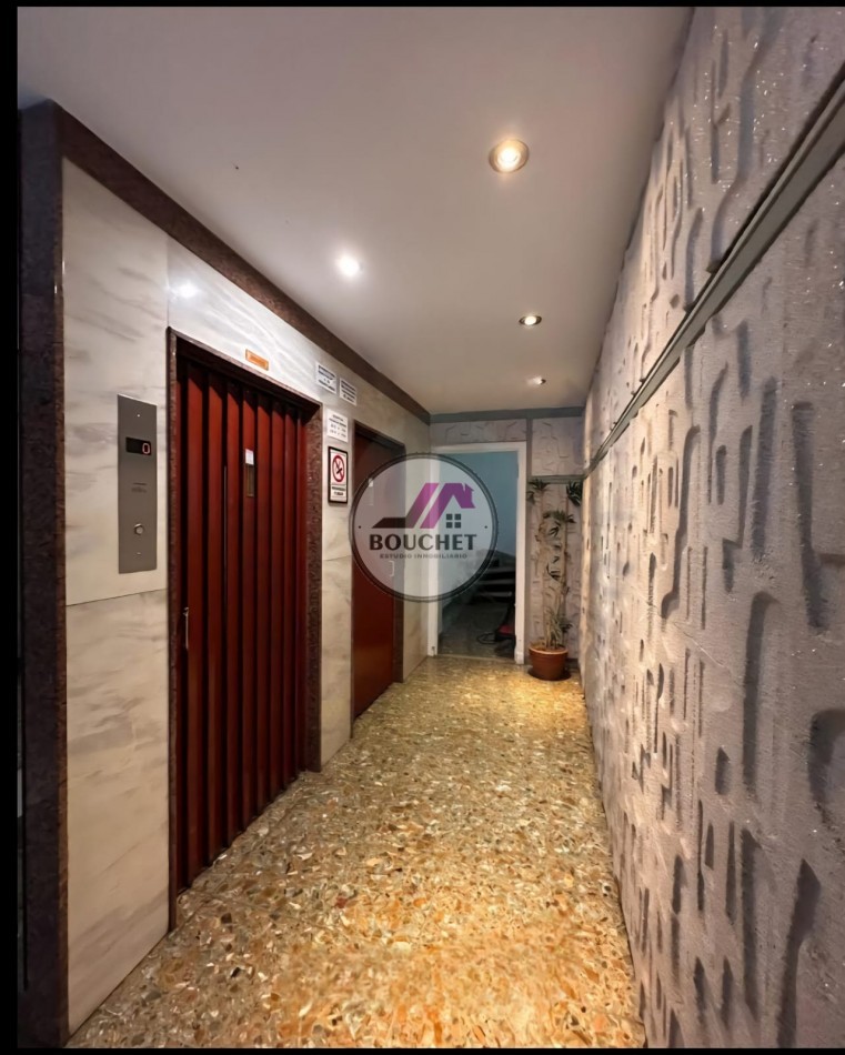 DEPARTAMENTO 2 AMBIENTES A LA CALLE CON BALCON EN VENTA | PLAZA COLON