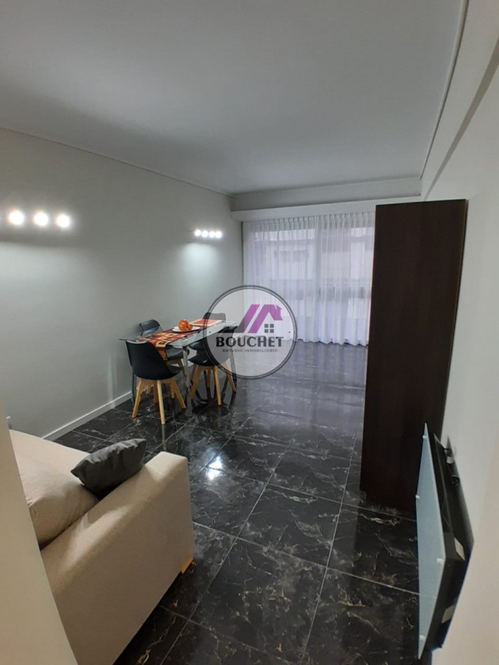 DEPARTAMENTO 2 AMBIENTES CON DEPENDENCIA Y COCHERA EN VENTA | CENTRO