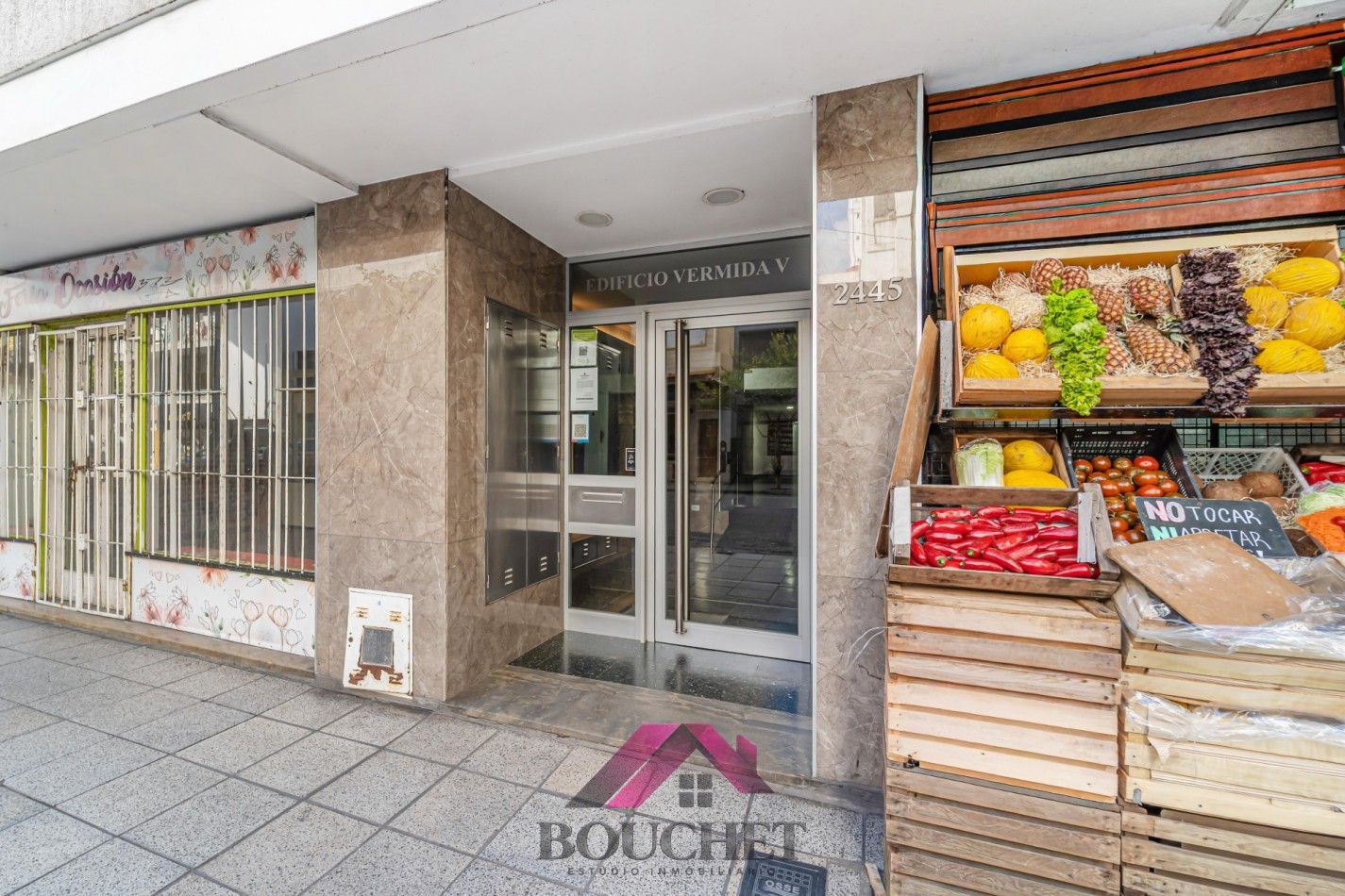 DEPARTAMENTO 2 AMBIENTES CON BALCON EN VENTA | CENTRO