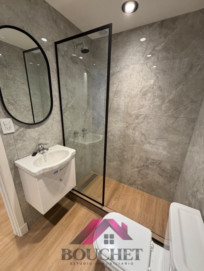 DEPARTAMENTO 1 AMBIENTE A LA CALLE EN VENTA | PLAZA COLON 