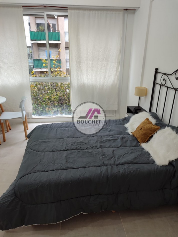 DEPARTAMENTO 1 AMBIENTE A LA CALLE EN VENTA | ZONA CENTRO