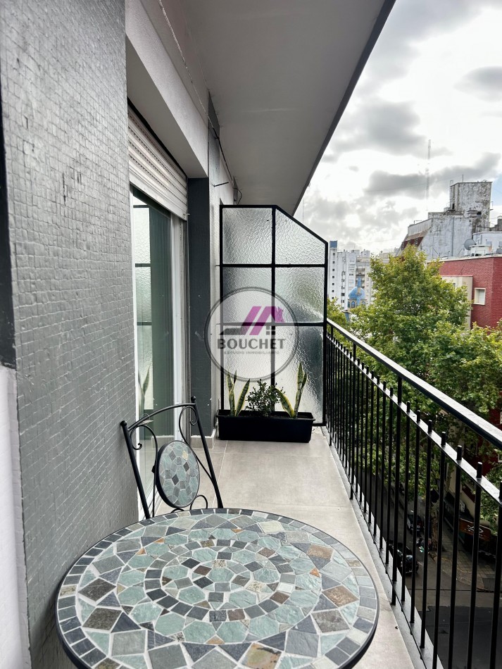 VENDO DEPARTAMENTO MONOAMBIENTE CON BALCON A LA CALLE