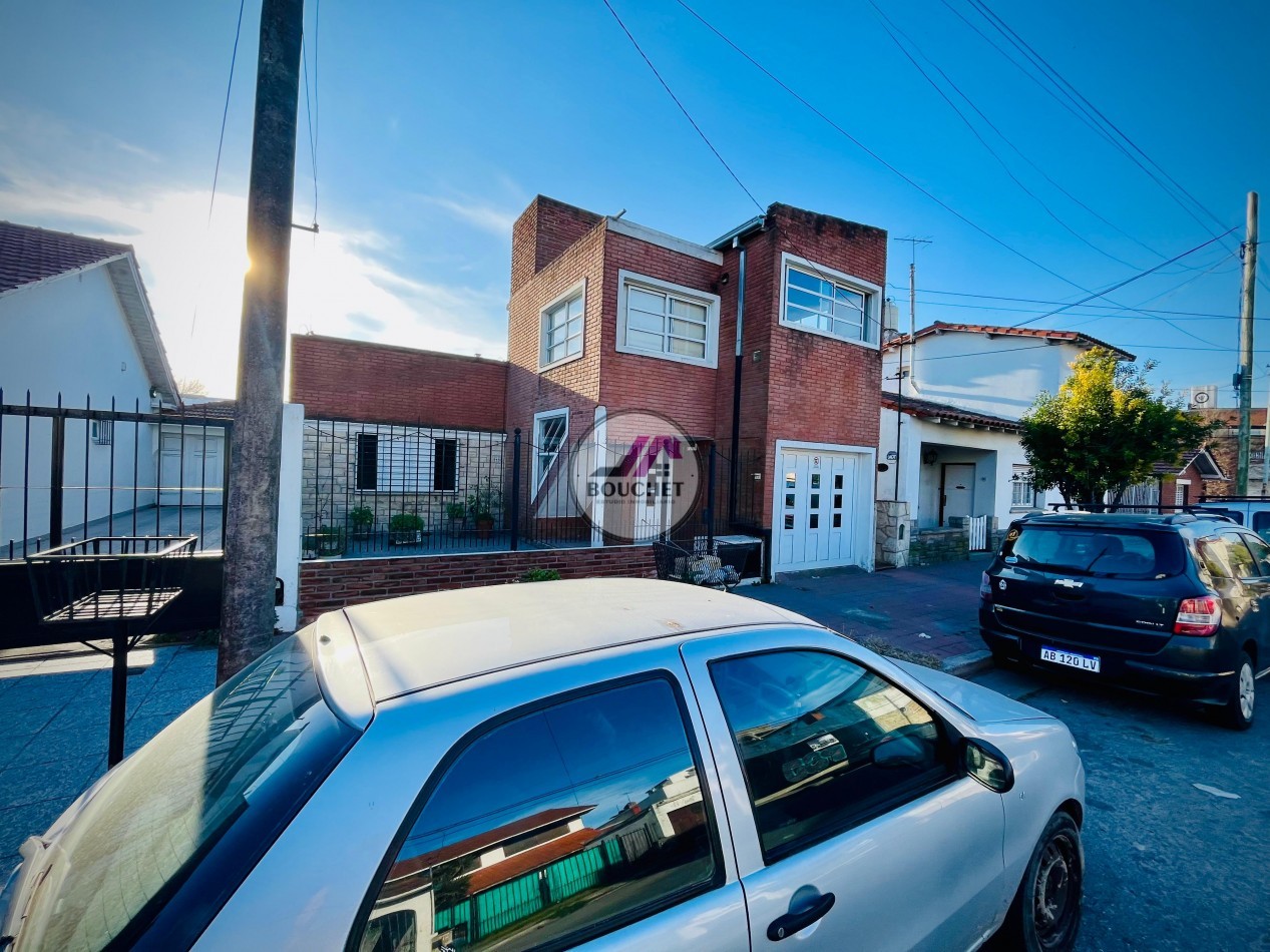 CASA PH AL FRENTE 4 AMBIENTES CON COCHERA EN VENTA | CHAUVIN