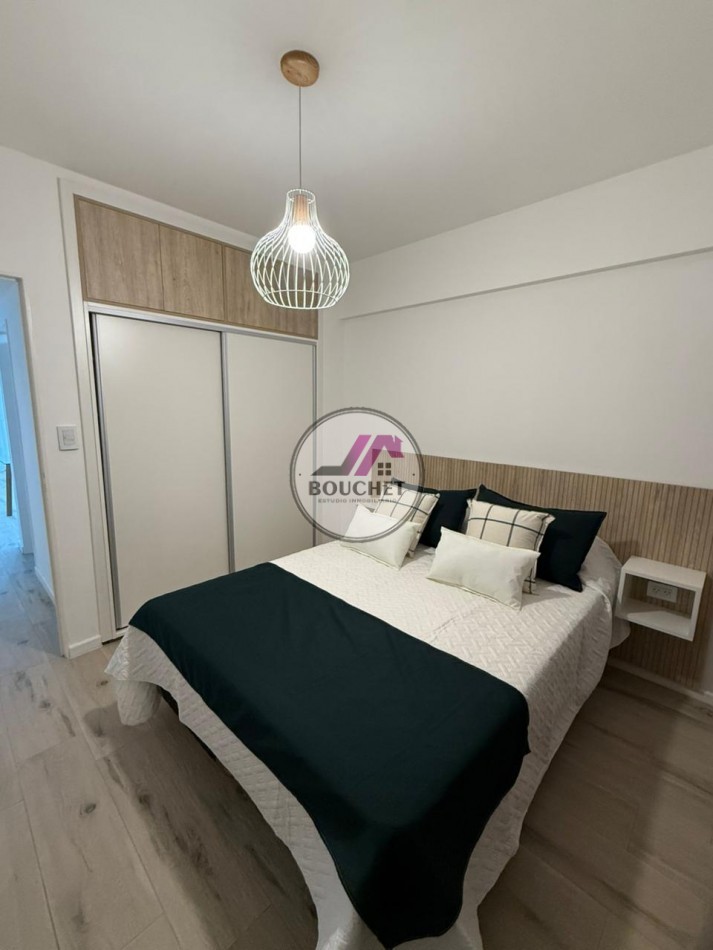 VENDO DEPARTAMENTO 3 AMBIENTES CON BALCON Y COCHERA