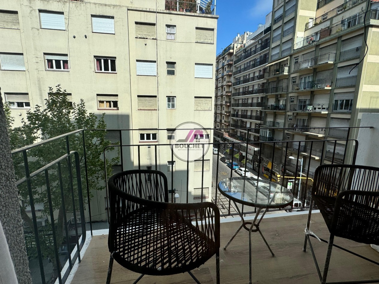 VENDO DEPARTAMENTO 2 AMBIENTES CON DOBLE BALCON 