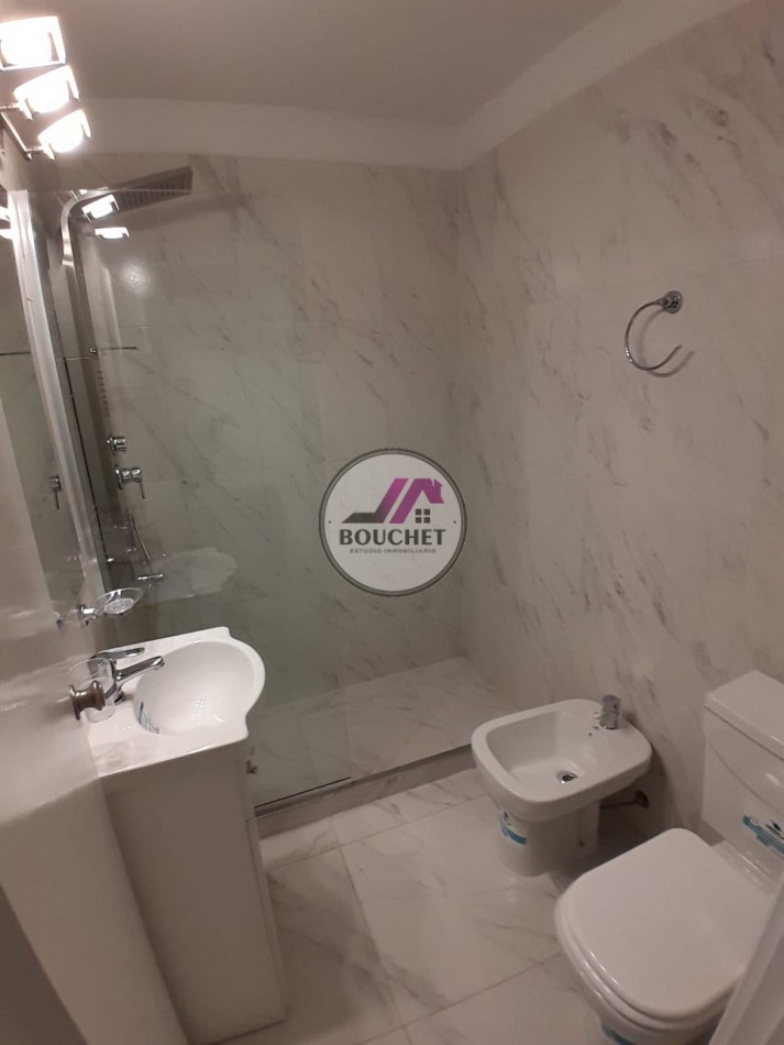 DEPARTAMENTO 2 AMBIENTES EXTERNO CON BALCON EN VENTA | CENTRO