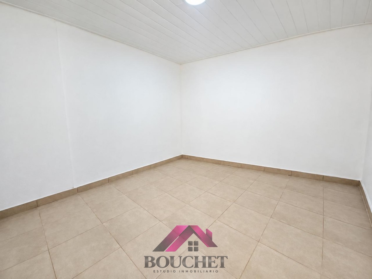 CASA 3 AMBIENTES CON PATIO Y GARAGE EN VENTA | LAS AVENIDAS