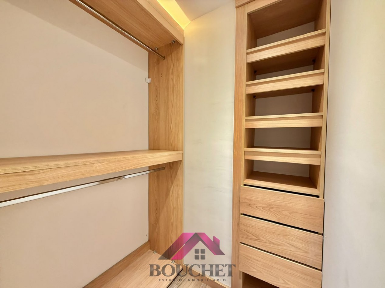 DEPARTAMENTO 3 AMBIENTES A LA CALLE CON BALCON | PLAZA COLON 