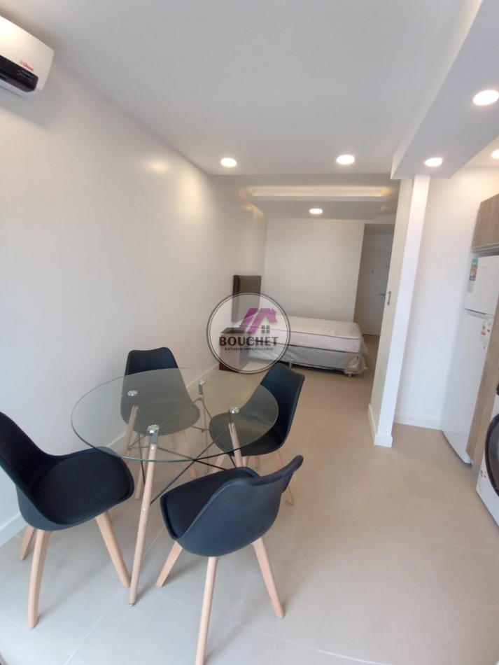 DEPARTAMENTO 1 AMBIENTE RECICLADO CON BALCON EN VENTA | PLAZA COLON