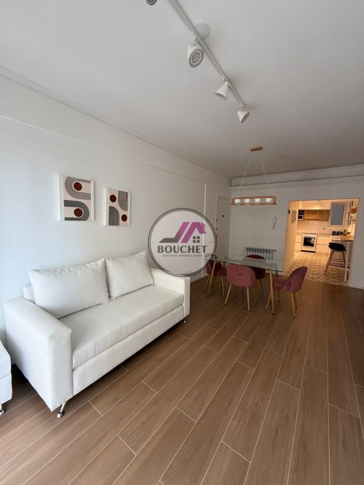 VENDO DEPARTAMENTO 3 AMBIENTES CON BALCON SALIENTE