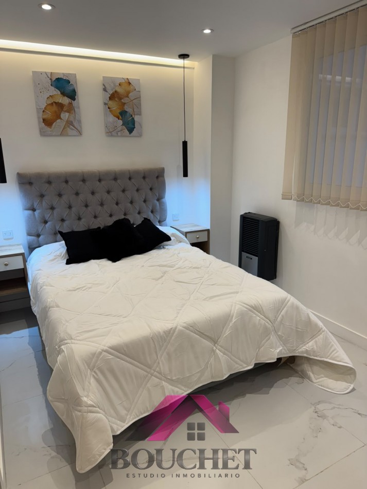 DEPARTAMENTO 3 AMBIENTES A LA CALLE CON BALCON EN VENTA | PLAZA COLON 